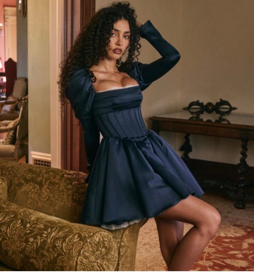 HOUSE OF CB 'Venetia' Midnight
Satin Puff Sleeve Mini Dress size large (New)